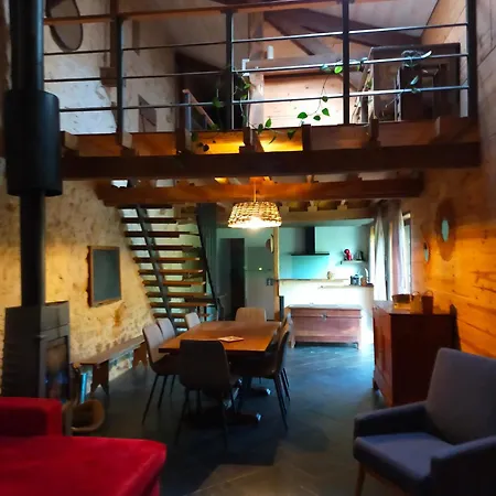 Casa de Férias Le Roc Blanc Veyrignac